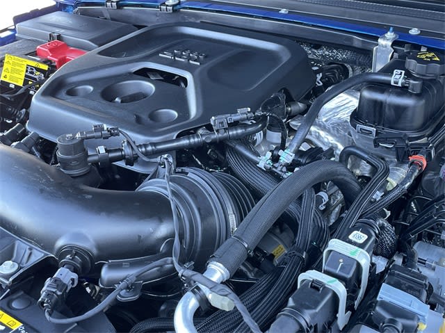 2025 Jeep Wrangler Sport 9