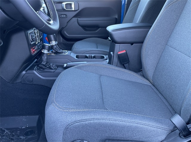 2025 Jeep Wrangler Sport 12