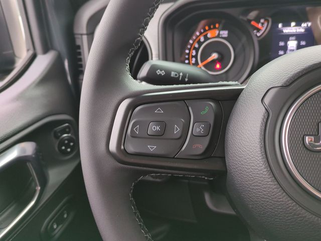 Thumbnail: 2026 Jeep Wrangler - 29