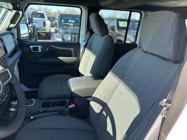 Thumbnail: 2026 Jeep Wrangler - 5