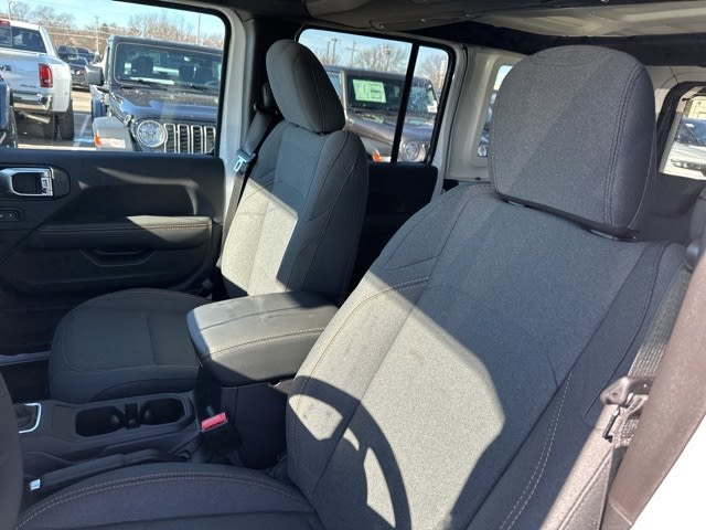 Thumbnail: 2026 Jeep Wrangler - 6