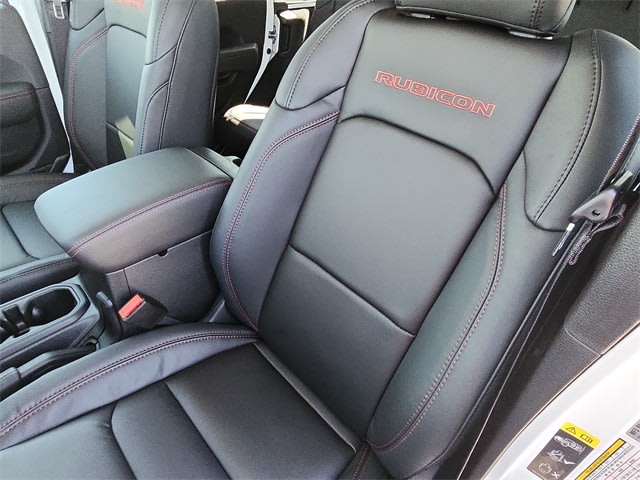 2025 Jeep Wrangler Rubicon 10