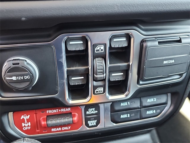 2025 Jeep Wrangler Rubicon 39