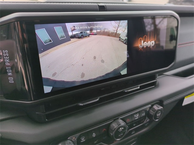 Thumbnail: 2026 Jeep Wrangler - 34