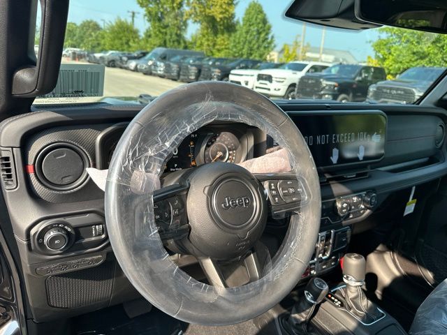 Thumbnail: 2026 Jeep Wrangler - 2