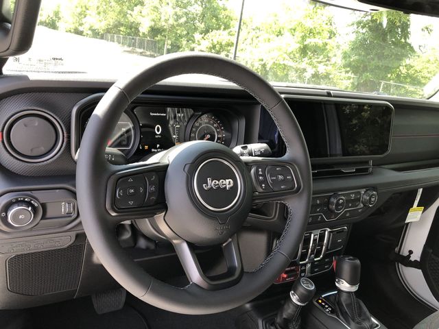 Thumbnail: 2026 Jeep Wrangler - 14