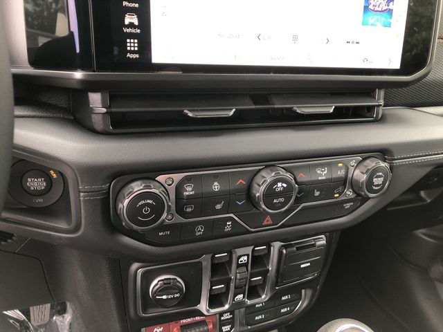 Thumbnail: 2026 Jeep Wrangler - 14