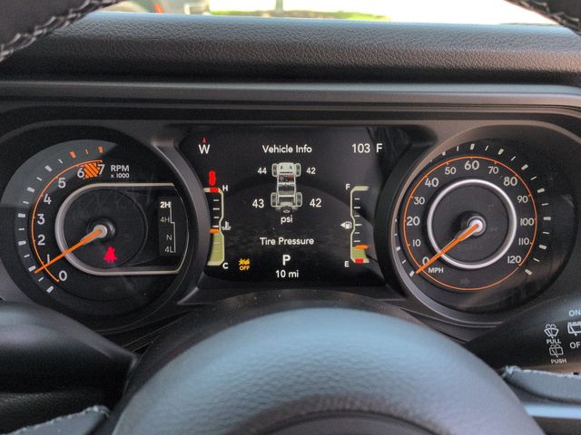 Thumbnail: 2026 Jeep Wrangler - 16