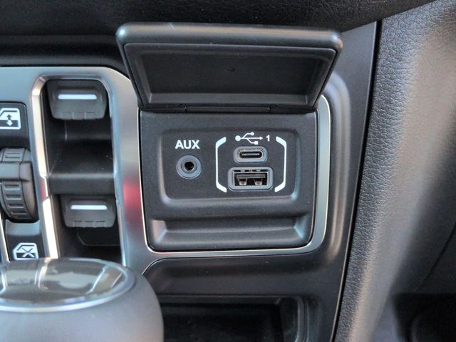 Thumbnail: 2026 Jeep Wrangler - 35