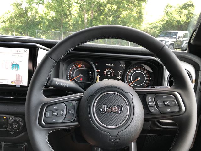 Thumbnail: 2026 Jeep Wrangler - 9