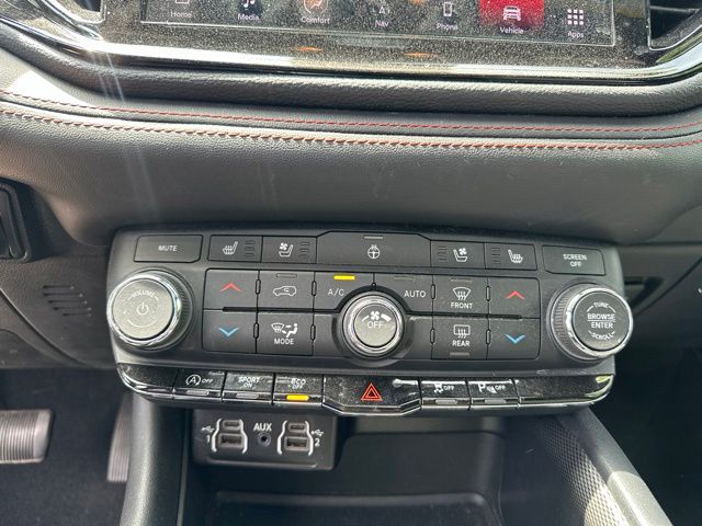 Thumbnail: 2024 Dodge Durango - 15