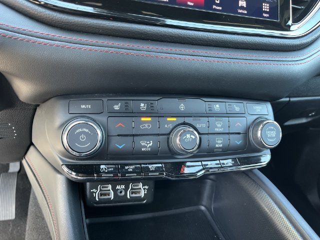 Thumbnail: 2024 Dodge Durango - 30