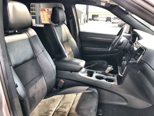 Thumbnail: 2020 Jeep Grand Cherokee - 10