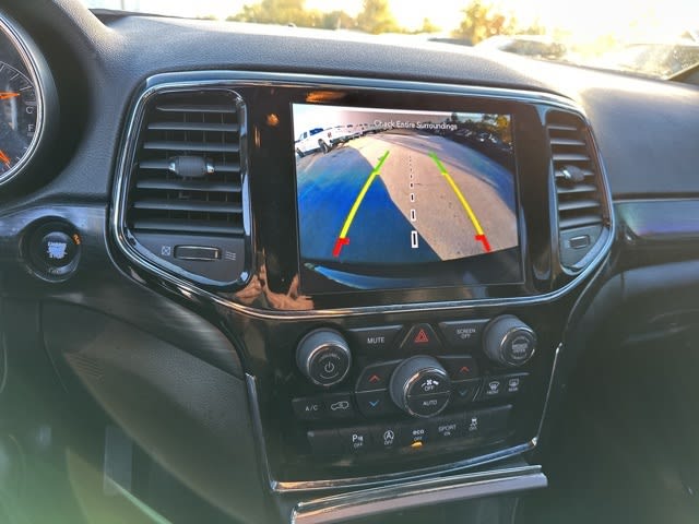 Thumbnail: 2021 Jeep Grand Cherokee - 12