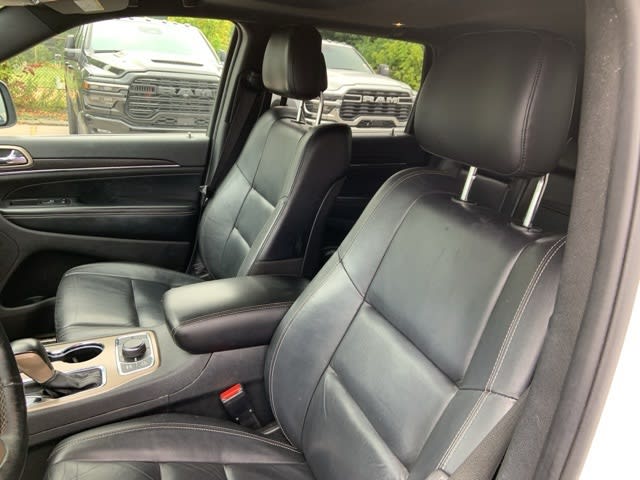 Thumbnail: 2017 Jeep Grand Cherokee - 6