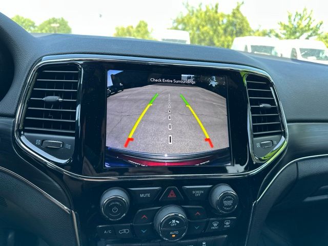 Thumbnail: 2020 Jeep Grand Cherokee - 15