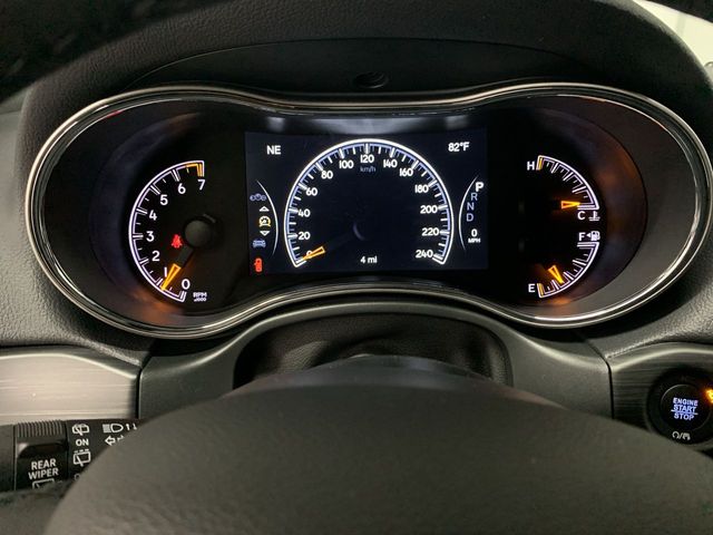 Thumbnail: 2020 Jeep Grand Cherokee - 13