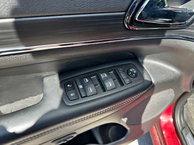 Thumbnail: 2021 Jeep Grand Cherokee - 20