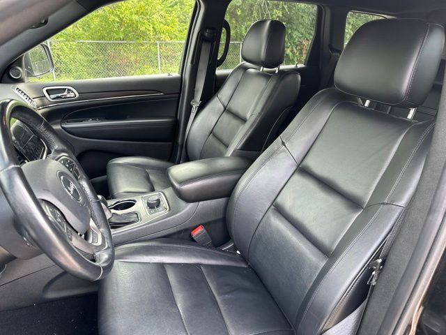 Thumbnail: 2020 Jeep Grand Cherokee - 9