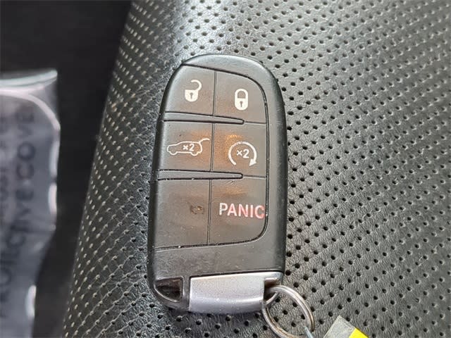 Thumbnail: 2021 Jeep Grand Cherokee - 18