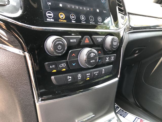 Thumbnail: 2021 Jeep Grand Cherokee - 13