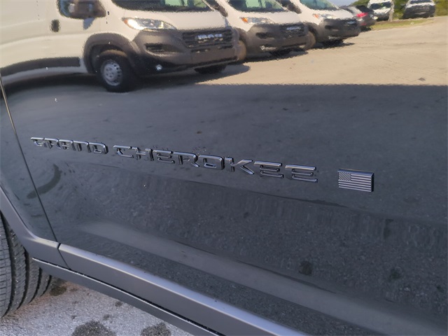 Thumbnail: 2025 Jeep Grand Cherokee - 26