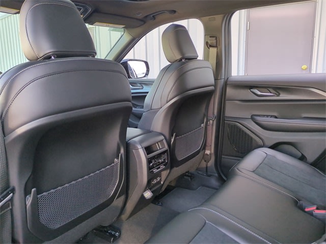 Thumbnail: 2025 Jeep Grand Cherokee - 12