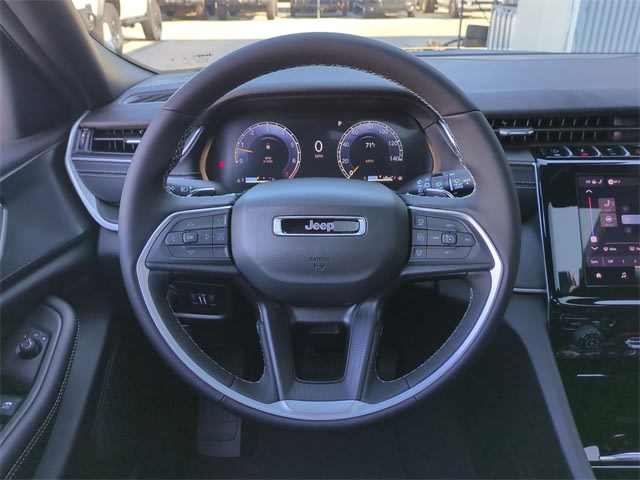 Thumbnail: 2025 Jeep Grand Cherokee - 13