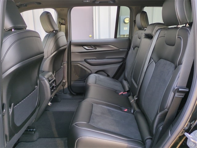 Thumbnail: 2025 Jeep Grand Cherokee - 29