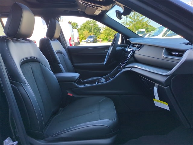 Thumbnail: 2025 Jeep Grand Cherokee - 11