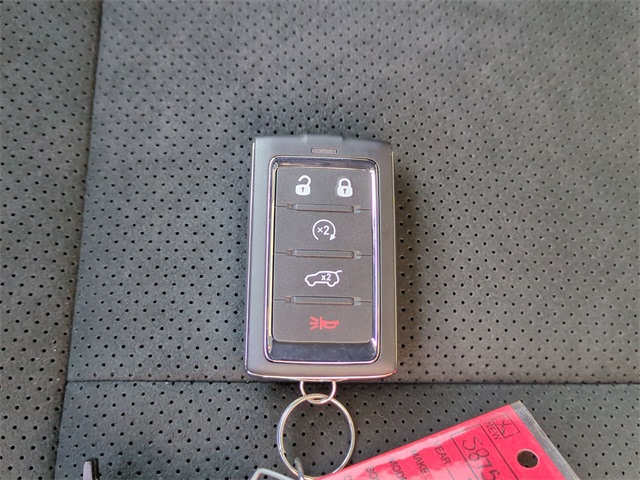 Thumbnail: 2025 Jeep Grand Cherokee - 18