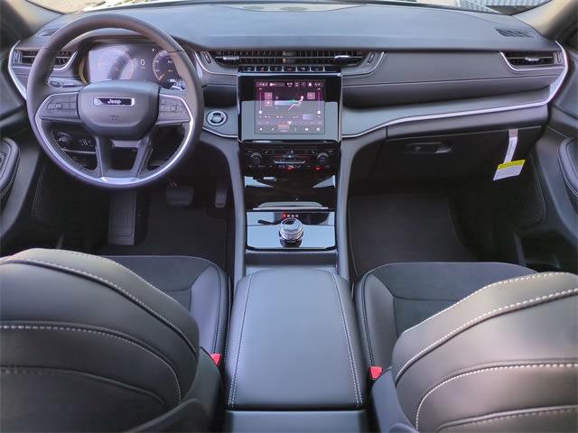 Thumbnail: 2025 Jeep Grand Cherokee - 9