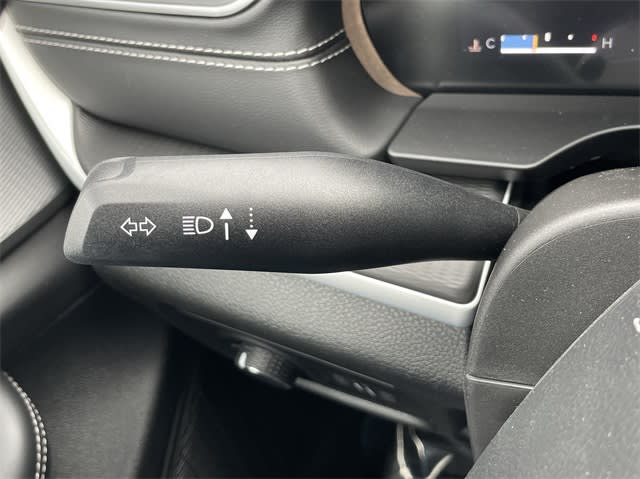2025 Jeep Grand Cherokee Altitude 37