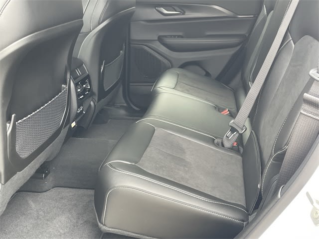 2025 Jeep Grand Cherokee Altitude 12