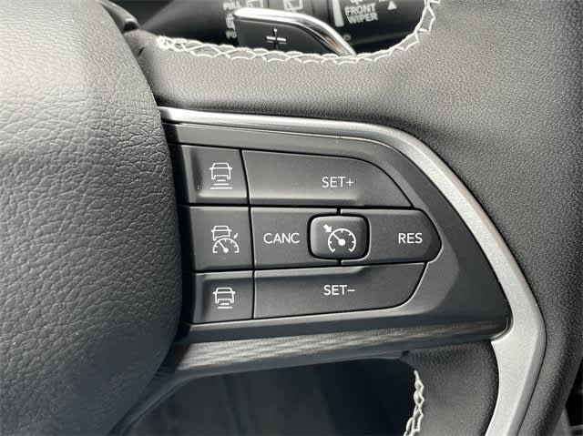 2025 Jeep Grand Cherokee Altitude 35