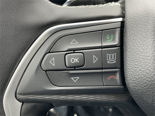 2025 Jeep Grand Cherokee Altitude 34