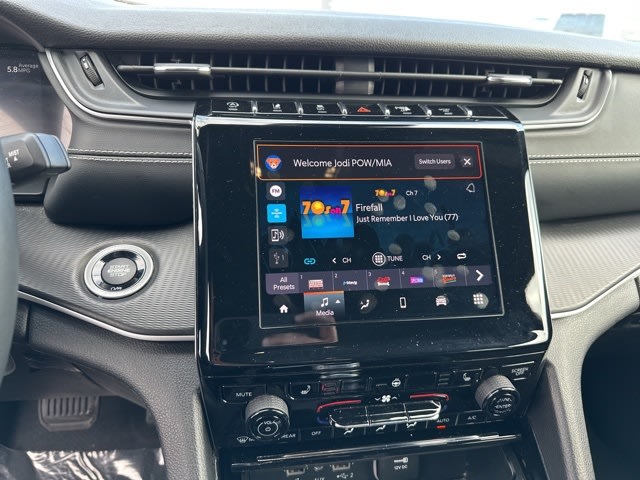 Thumbnail: 2023 Jeep Grand Cherokee - 14