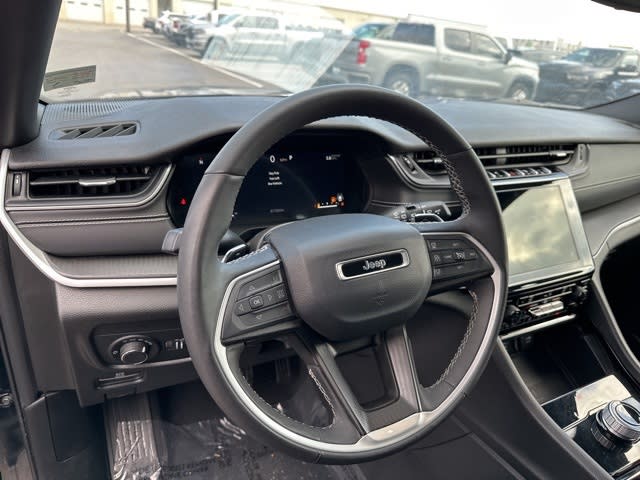 Thumbnail: 2023 Jeep Grand Cherokee - 2