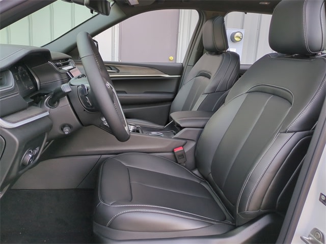 Thumbnail: 2025 Jeep Grand Cherokee - 11