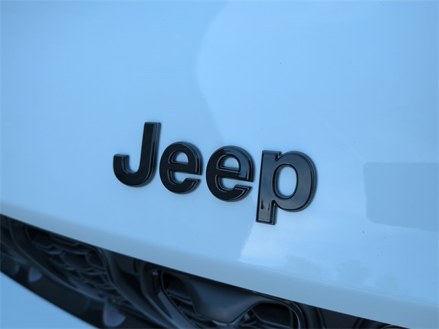 Thumbnail: 2025 Jeep Grand Cherokee - 7