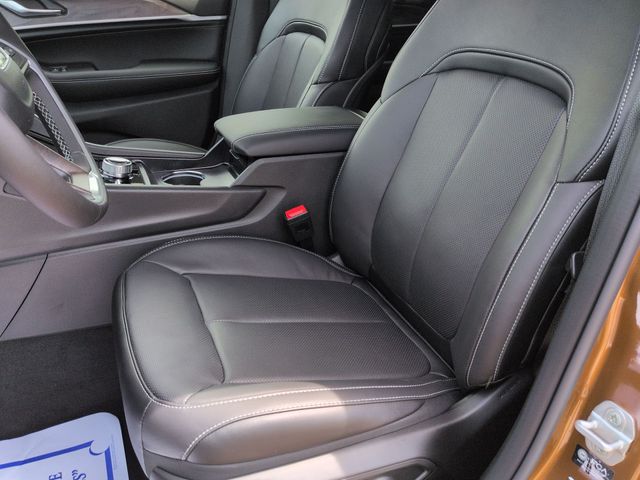 Thumbnail: 2026 Jeep Grand Cherokee - 10