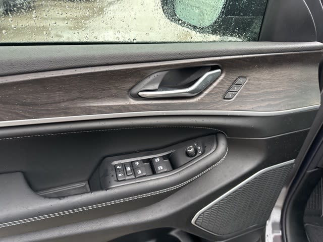 Thumbnail: 2026 Jeep Grand Cherokee - 17