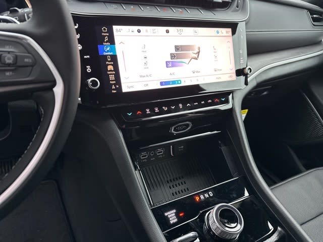 Thumbnail: 2026 Jeep Grand Cherokee - 14