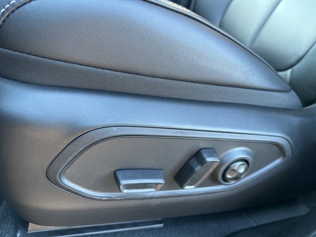 Thumbnail: 2026 Jeep Grand Cherokee - 14