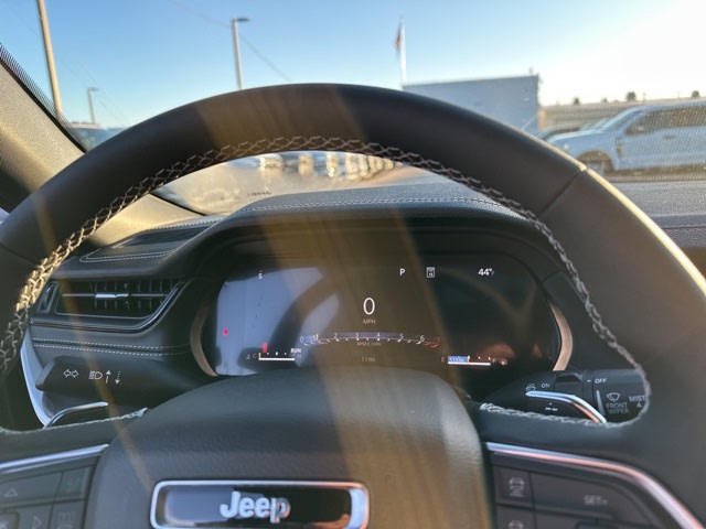 Thumbnail: 2026 Jeep Grand Cherokee - 11