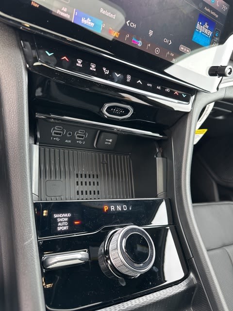 Thumbnail: 2026 Jeep Grand Cherokee - 14