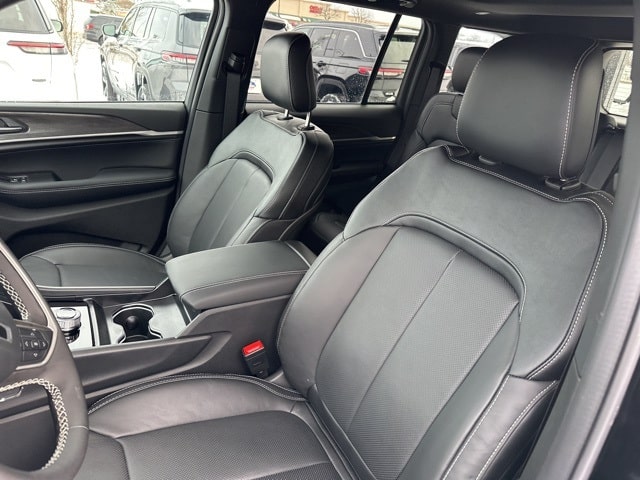 Thumbnail: 2026 Jeep Grand Cherokee - 5