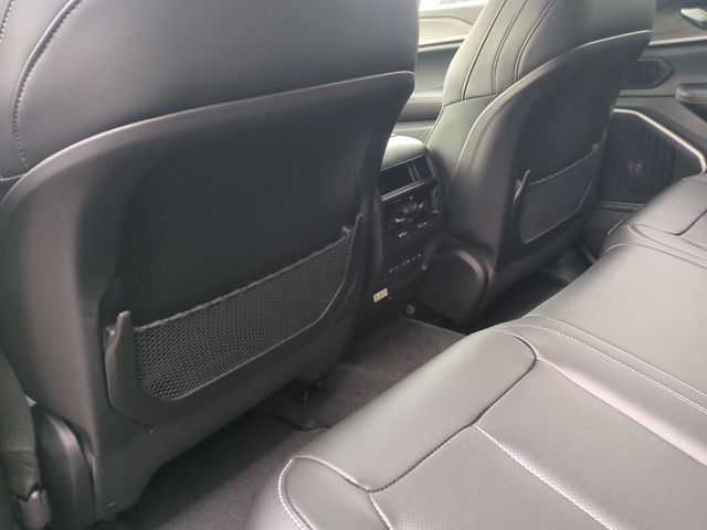 Thumbnail: 2026 Jeep Grand Cherokee - 13