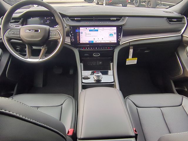 Thumbnail: 2026 Jeep Grand Cherokee - 10