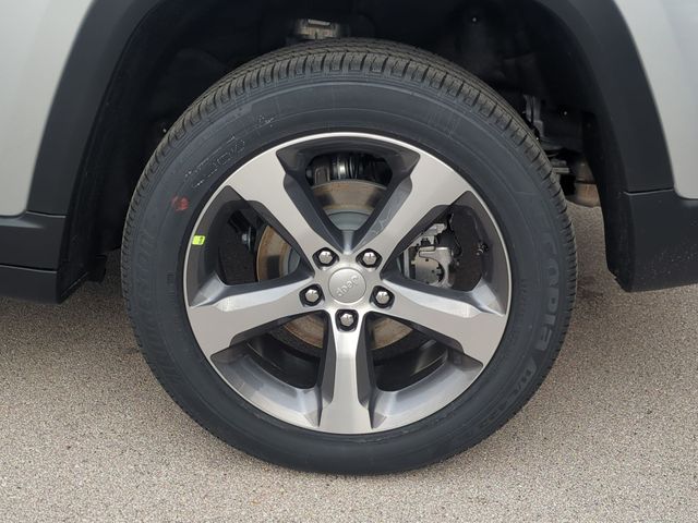 Thumbnail: 2026 Jeep Grand Cherokee - 8